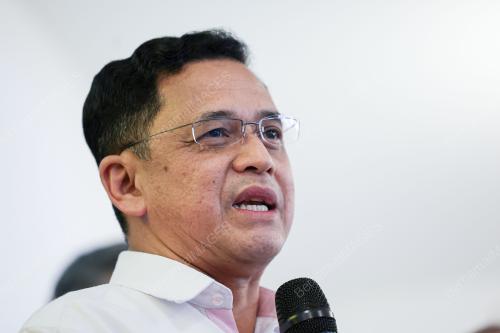 DATUK MOHD BANURI ARIS