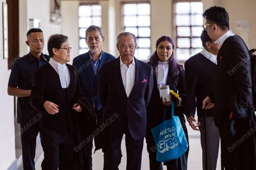 TAN SRI MUHYIDDIN YASSIN