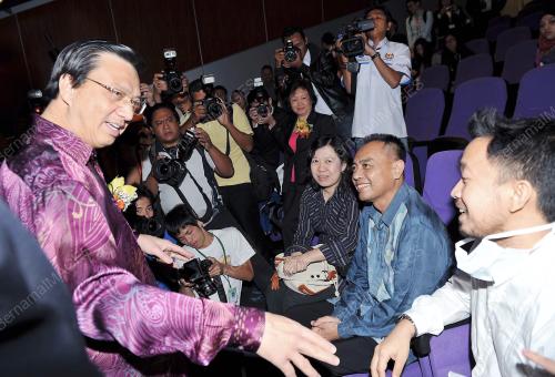 DATUK SERI LIOW TIONG LAI