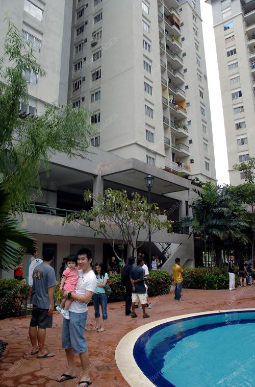 KONDOMINIUM MENTARI GEGARAN