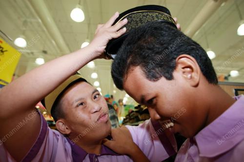 SUMBANGAN HARI RAYA