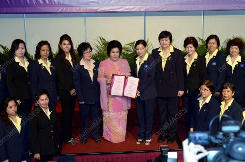 KL14_16122014_BANTUAN_WANITA