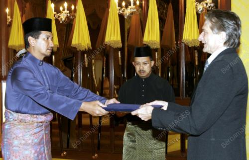 KL14_17022011_AGONG_DUTA