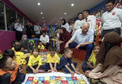 KL14_17062016_LAWATAN