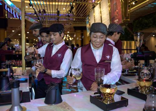 KL14_17082019_COSTA_COFFEE_BN201908168194