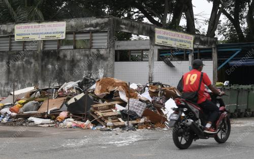 KL14_17092018_SAMPAH
