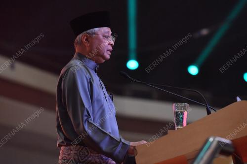 DATUK SERI ISMAIL SABRI YAAKOB