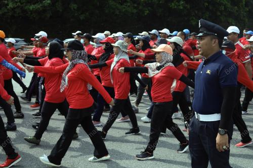 LATIHAN PERBARISAN HARI KEBANGSAAN