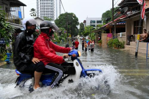 BANJIR_KILAT