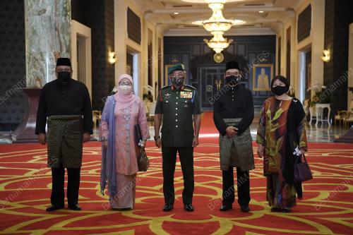 AL-SULTAN ABDULLAH RI'AYATUDDIN AL-MUSTAFA BILLAH SHAH 