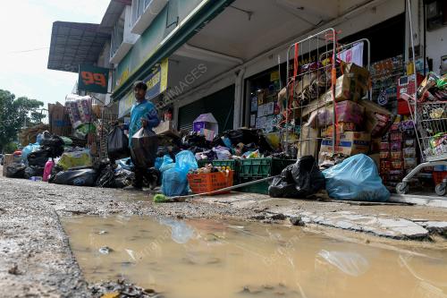 TINJAUAN KESAN BANJIR KILAT