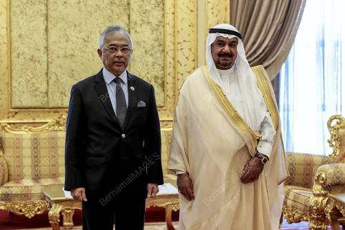 AL-SULTAN ABDULLAH RI'AYATUDDIN AL-MUSTAFA BILLAH SHAH