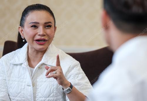 DATUK SERI ROSSA