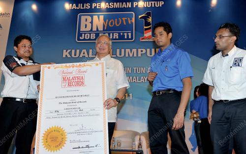 DATUK SERI MOHD NAJIB TUN RAZAK