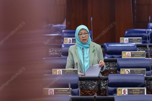 DR ZALIHA MUSTAFA