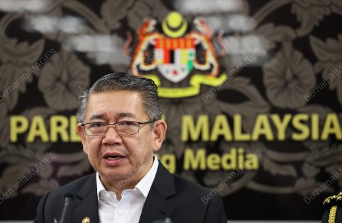 DATUK SERI SALAHUDDIN AYUB