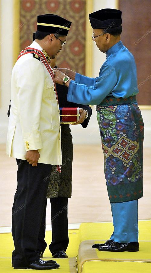 KL14_21112013_AGONG_PINGAT