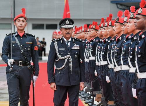 TAN SRI RAZARUDIN HUSAIN