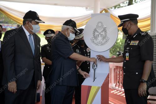 DATUK SERI HAMZAH ZAINUDIN