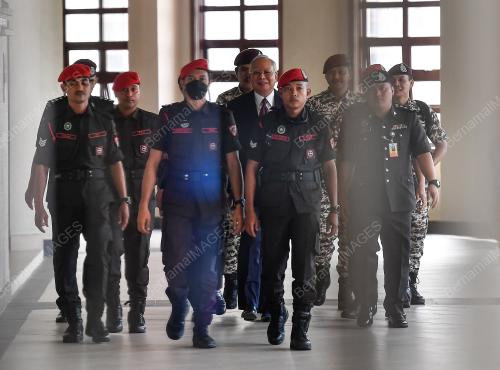 DATUK SERI NAJIB TUN RAZAK