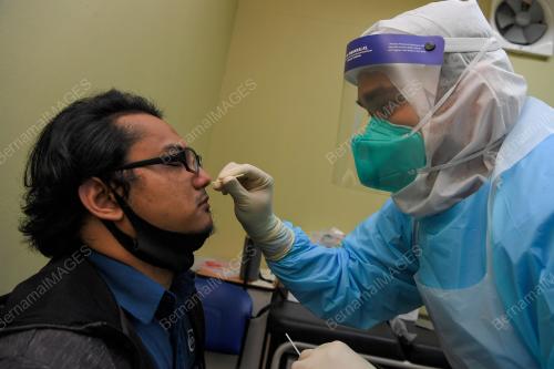 TINJAUAN PENERIMA VAKSIN