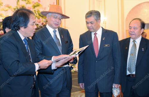 DATUK SERI NAJIB TUN RAZAK