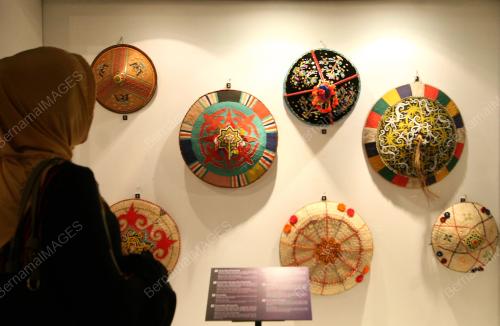 PENGUNJUNG PAMERAN