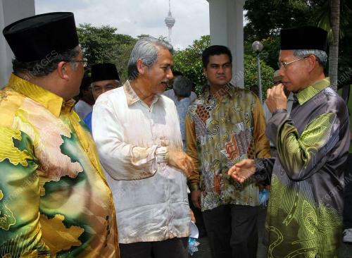 MUSTAPA MOHAMED