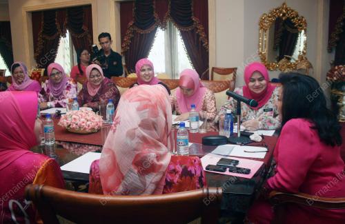 ROSMAH MANSOR