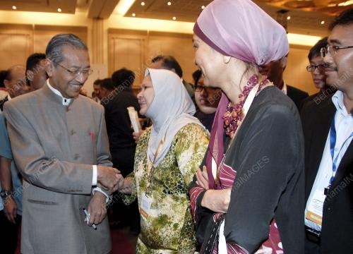 TUN DR MAHATHIR MOHAMAD