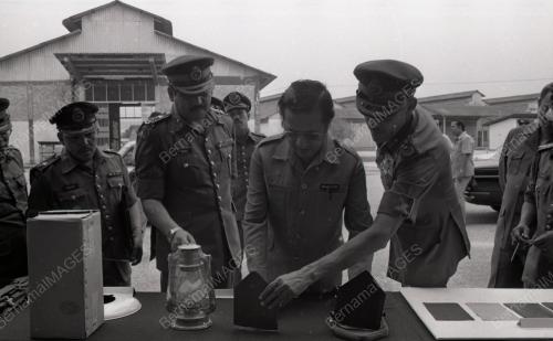DR. MAHATHIR MOHAMAD