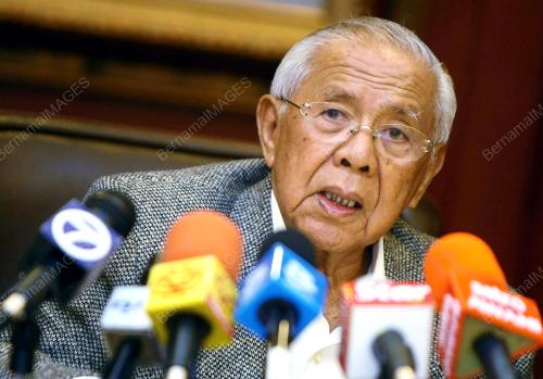 AHMAD RITHAUDDEEN TENGKU ISMAIL