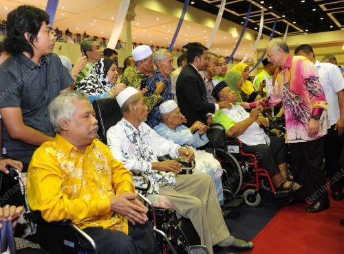 DATUK SERI MOHD NAJIB TUN ABDUL RAZAK