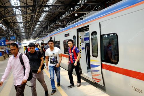 KL14_24032015_KOMUTER
