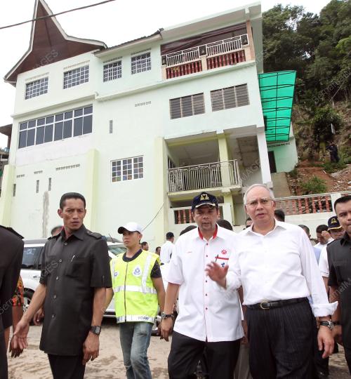 DATUK SERI MOHD NAJIB TUN ABDUL RAZAK