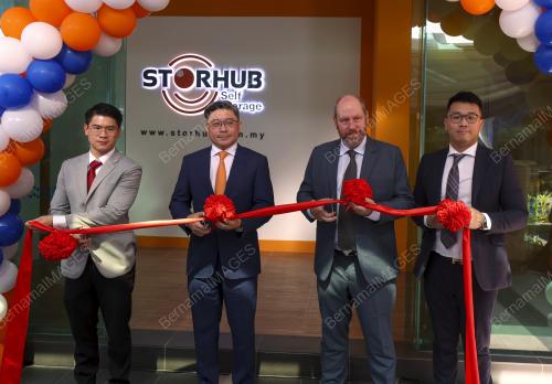 PELANCARAN STORHUB SELF STORAGE