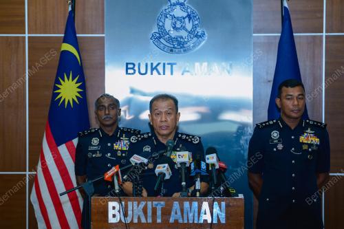 DATUK SERI MOHD KHALID ISMAIL