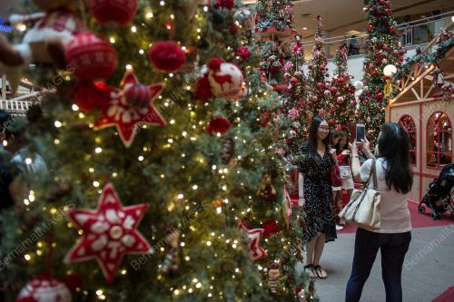 TINJAUAN KRISMAS