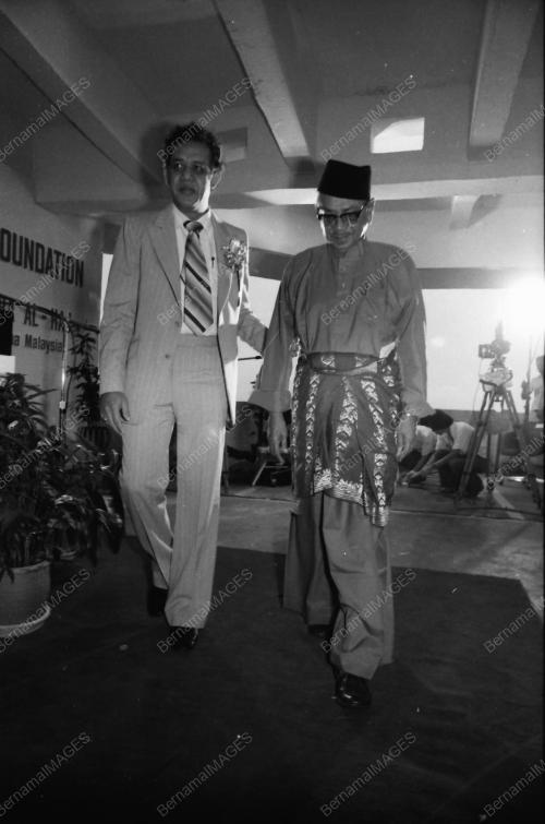 TUNKU ABDUL RAHMAN LANCAR BANGUNAN