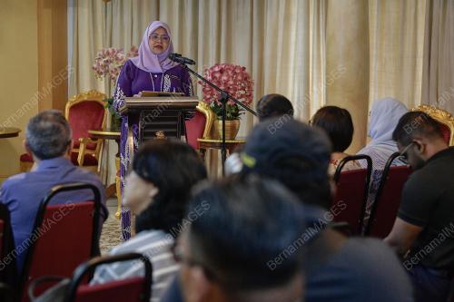DATUK SERI DR MAIMUNAH MOHD SHARIF