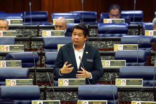 DATUK LUKANISMAN AWANG SAUNI