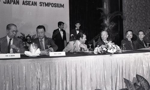 DR. MAHATHIR BIN MOHAMAD