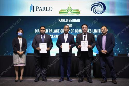 PARLO BERHAD, DIAMOND PALACE AND SEAVIEW HECTARE SIGNS AGREEMENT