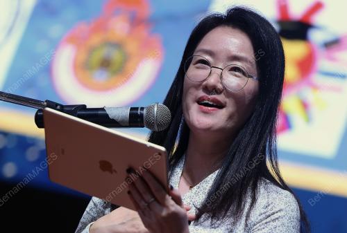 DR KANG MYOUNG SOOK