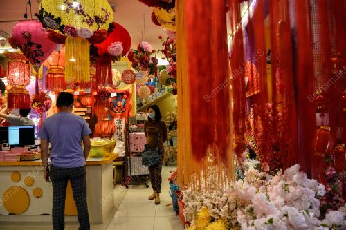 TINJAUAN PERSIAPAN TAHUN BARU CINA