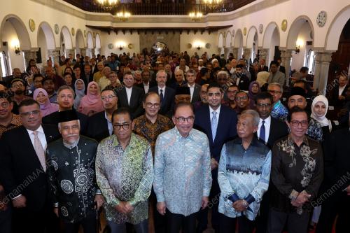 DATUK SERI ANWAR IBRAHIM