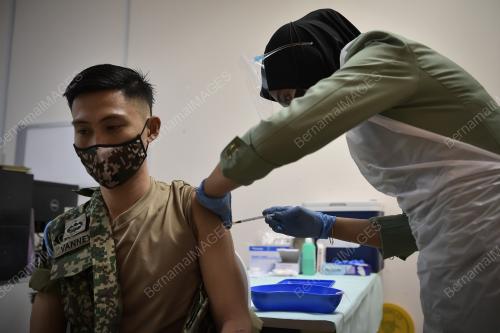 PROGRAM VAKSINASI COVID-19 PERINGKAT KEMENTERIAN PERTAHANAN