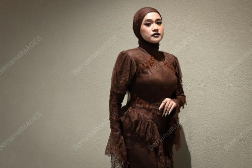 ERNIE ZAKRI