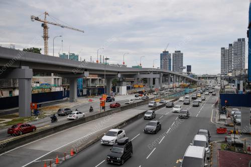 TINJAUAN BEBERAPA JALAN- JALAN UTAMA DI SEKITAR IBUKOTA