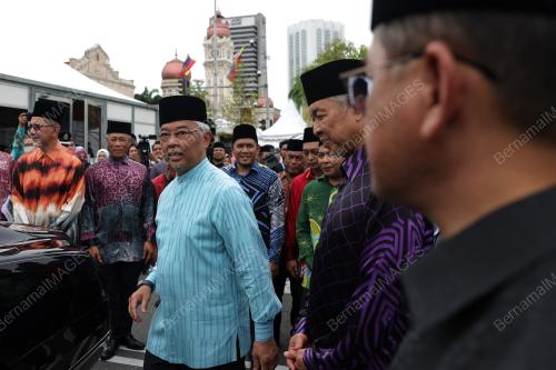 AL-SULTAN ABDULLAH RI'AYATUDDIN AL-MUSTAFA BILLAH SHAH